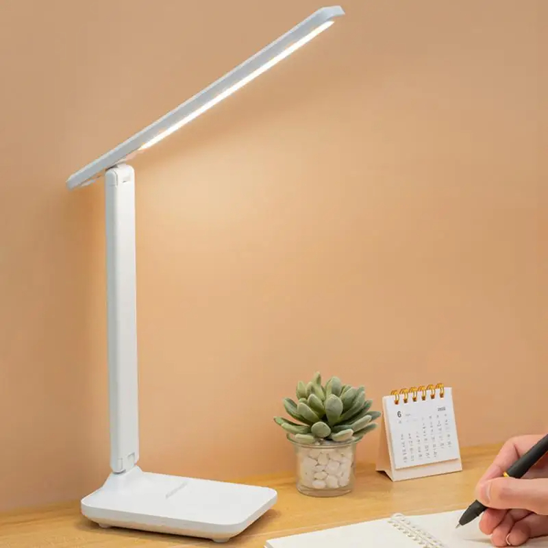 Lampe de bureau DEL à commande tactile avec luminosité réglable